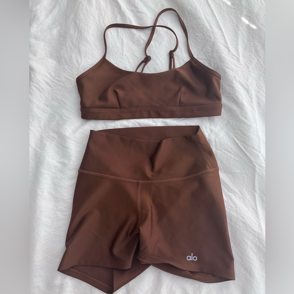 ALO Yoga Women's Brown Set